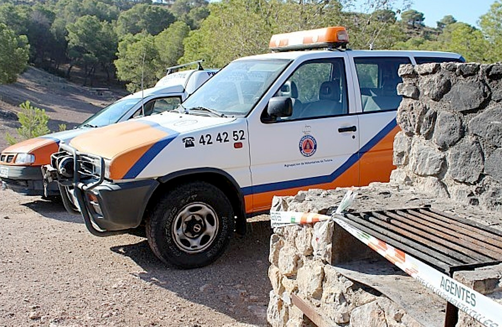 Protección Civil recuerda que no está permitido realizar fuegos en las barbacoas de Sierra Espuña